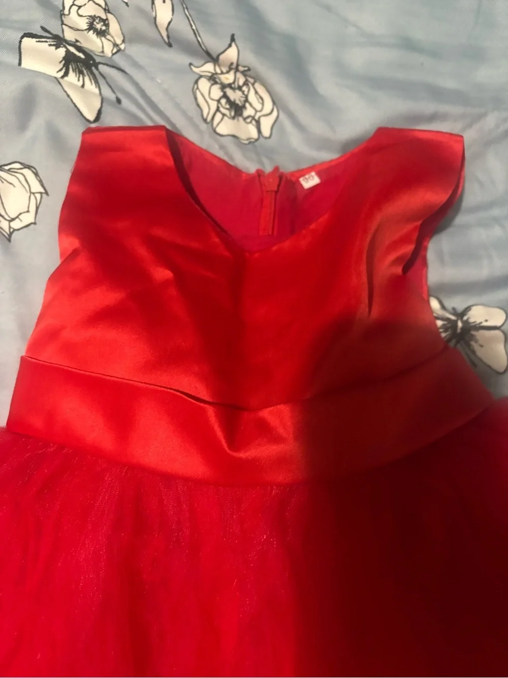 The Unbranded Brand elegant red